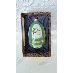 Mr. Christmas Valerie Parr Hill Musical Egg Ornament 2011 - Green
